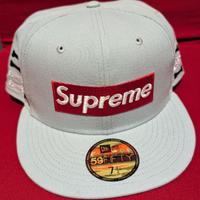 Cappello New Era X Supreme