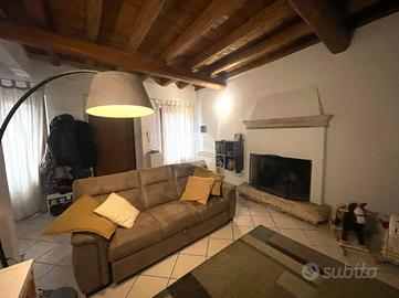 CASA INDIPENDENTE A BUTTAPIETRA