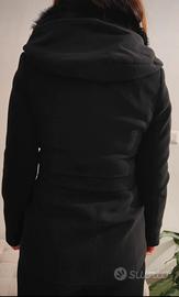 Cappotto Bagatelle nero con cintura 