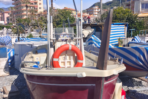 Motoscafo tipo cozzo autosvuotante r