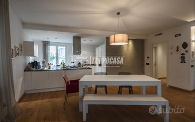 Appartamento come nuovo, senza condominio con gara