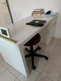 Scrivania MALM IKEA Arredamento e Casalinghi In vendita a Treviso
