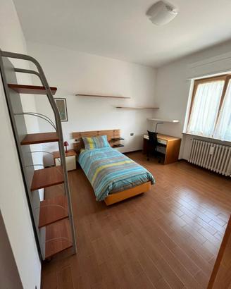 Ultima stanza disponibile in Via Dei Vignò (VA)