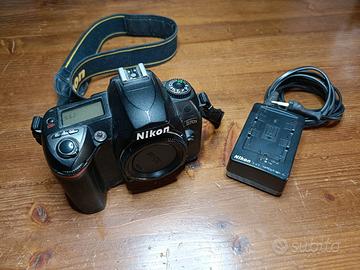 Nikon D70s con Memoria CF 1 GB e Caricabatterie