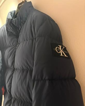 Piumuno Calvin Klein