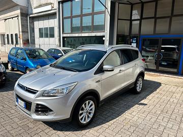Ford Kuga 4x4 EURO6 automatica 2.0 TDCI CV150