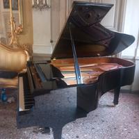 Pianoforte  c6 yamaha