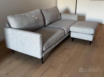 Divano tre posti