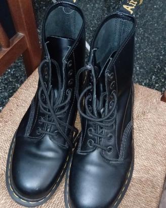 stivaletti Dr. martens