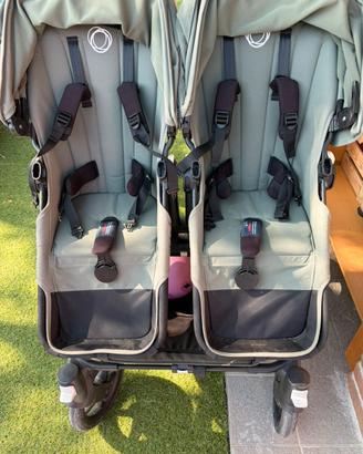 Passeggino gemellare trio con isofix