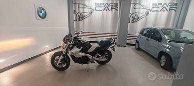 Suzuki gsr 600