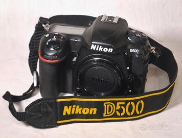 Nikon D 500, scatola, libretto istruzioni