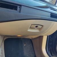 Cassetto portaoggetti BMW 530 del 2006
