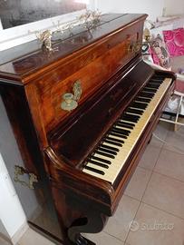 Pianoforte a muro