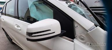 MERCEDES-BENZ B180 ANNO 2015 - SPECCHIETTO RETROVI
