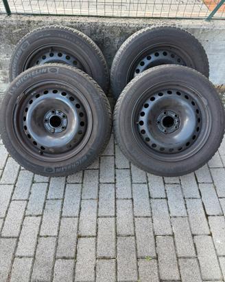 Cerchi  Alfa+ gomme invernali 205/55 R16 Michelin