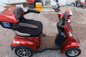 scooter 4 ruote faster