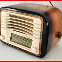 Radio vintage Telefunken Mignonette C anni 50