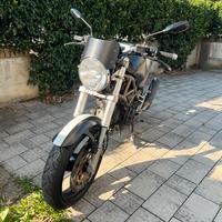Ducati monster 600