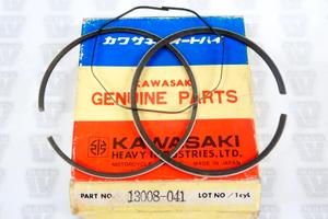 Set fasce standard pistoni Kawasaki Mach 400 13008