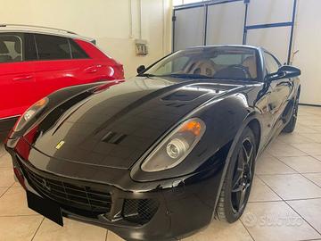 FERRARI 599 GTB Fiorano F1