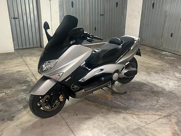 Yamaha T-max 500