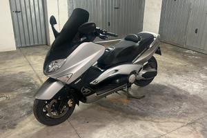 Yamaha T-max 500