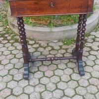 Tavolino da lavoro 