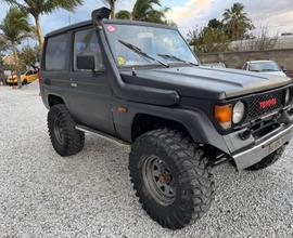 Toyota land cruiser lj70