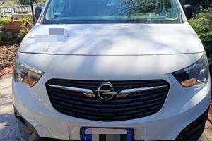 Opel combo XL automatico