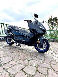 Yamaha TMAX 560