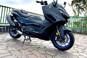 Yamaha TMAX 560