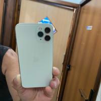 Apple iPhone 11 pro 256 while