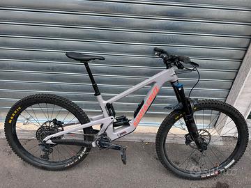 Santa cruz Nomad 6 C S Gloss Gypsum MX MD