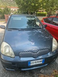 toyota yaris 1.0vvt-i 5 porte  ideale neo patentat