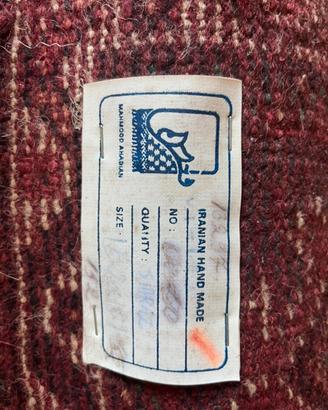 Tappeto iraniano fatto a mano
