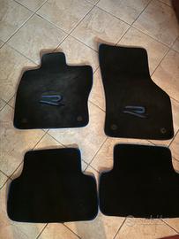 Set Tappetini per Golf R
