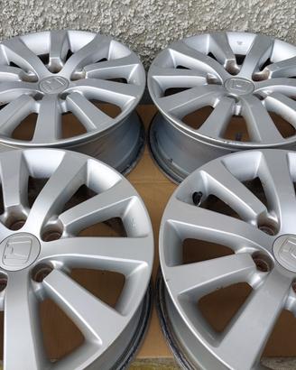 Set 4 cerchi in lega Honda 16” 5x114,3 6,5J ET45