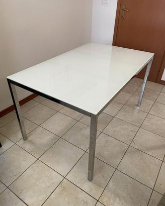 Tavolo in vetro IKEA