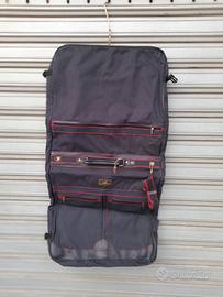 porta abiti trasformabile in borsone