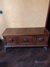 Cassapanca rinascimentale