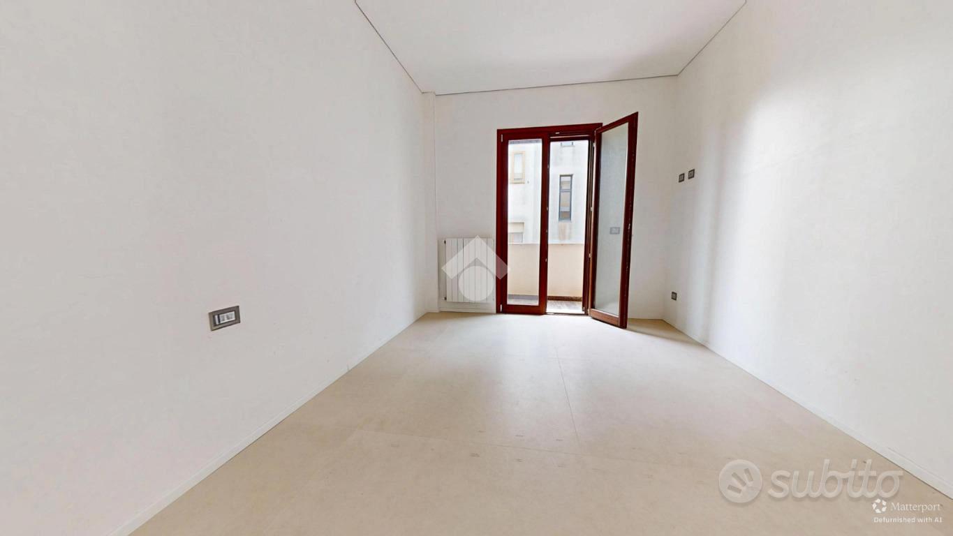 3 LOCALI A FRANCAVILLA FONTANA - Altro