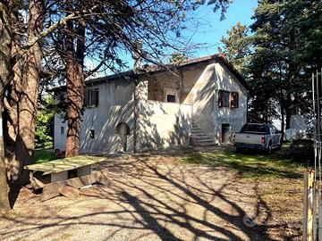 NESPOLI - PODERE CON RUSTICO RISTRUTTURATO