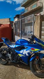 GSX R125