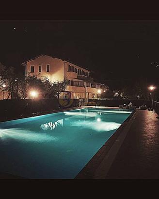 Villa di 670 m² con più di 5 locali a Camaiore