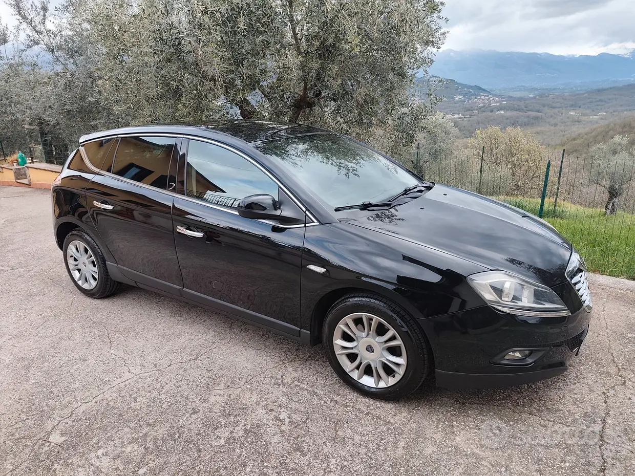 Lancia Delta (2008-2015)