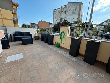 Bosa Marina a 50 mt dal MARE Arredato con Cortile