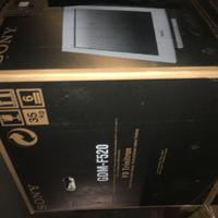 SONY GDM F 520 monitor display crt