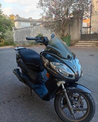 Scooter 150cc , 18.000 km , del 2017