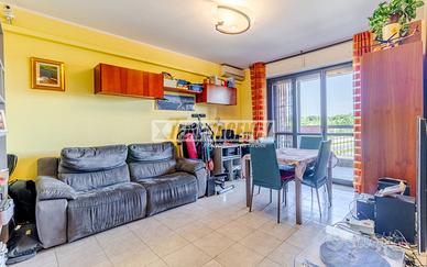 Trilocale ideale per famiglie con terrazzo loggiat